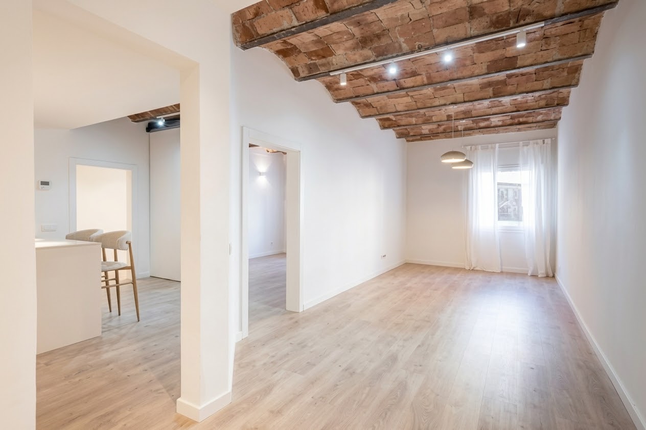 Perspectiva del salón y arcos de volta catalana